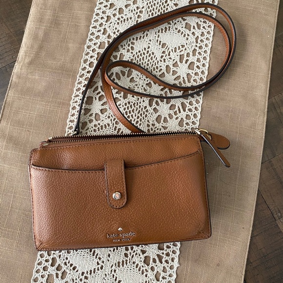 kate spade Handbags - Kate Spade Brown Leather Crossbody
